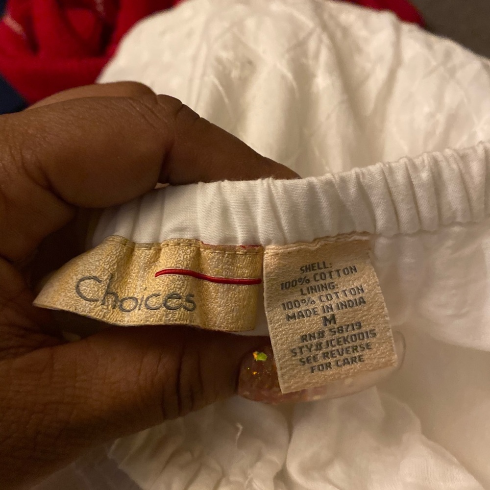 Choices Skirt in white.